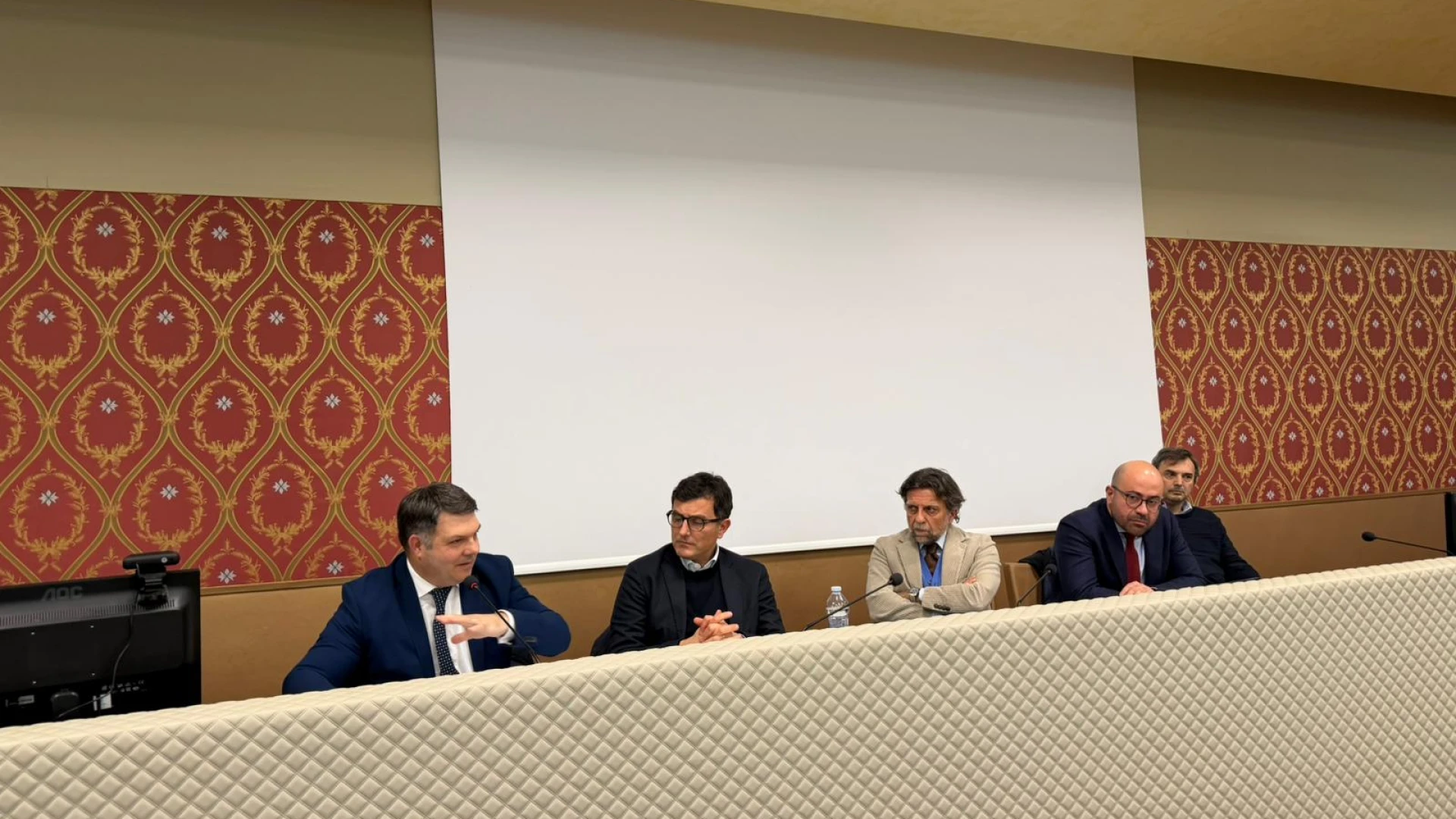 Agnone: la conferenza dei sindaci chiede figura politica come commissario alla Sanità.